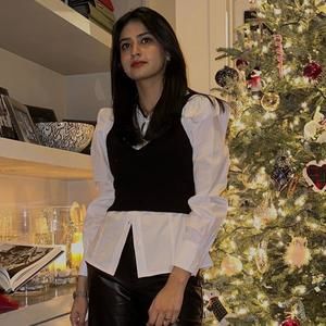 Meet your Posher, Fatima